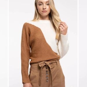 Blu Pepper cream and brown asymmetrical sweater size Large.